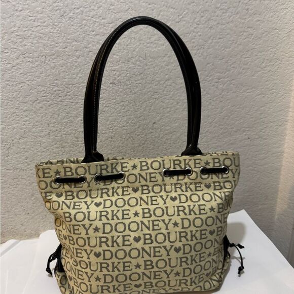 Dooney & Bourke signature Tulip Tassel tote - Picture 3 of 12